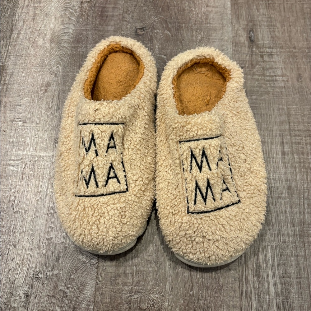 Cozy Beige Women's Slippers
